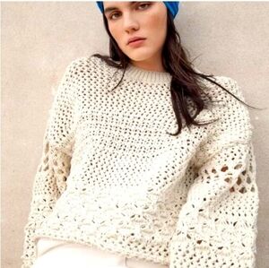 🌟 Zara Knit Textured sweater Size Medium